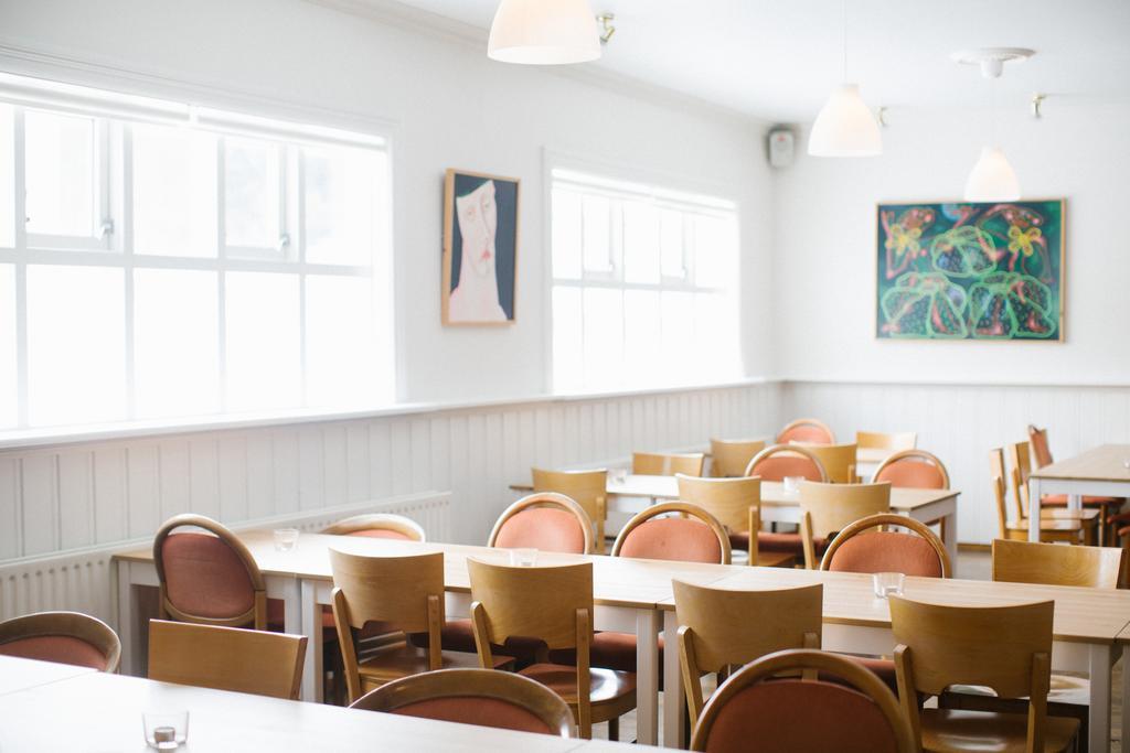Hotel Sveinbjarnargerdi Svalbarthseyri エクステリア 写真