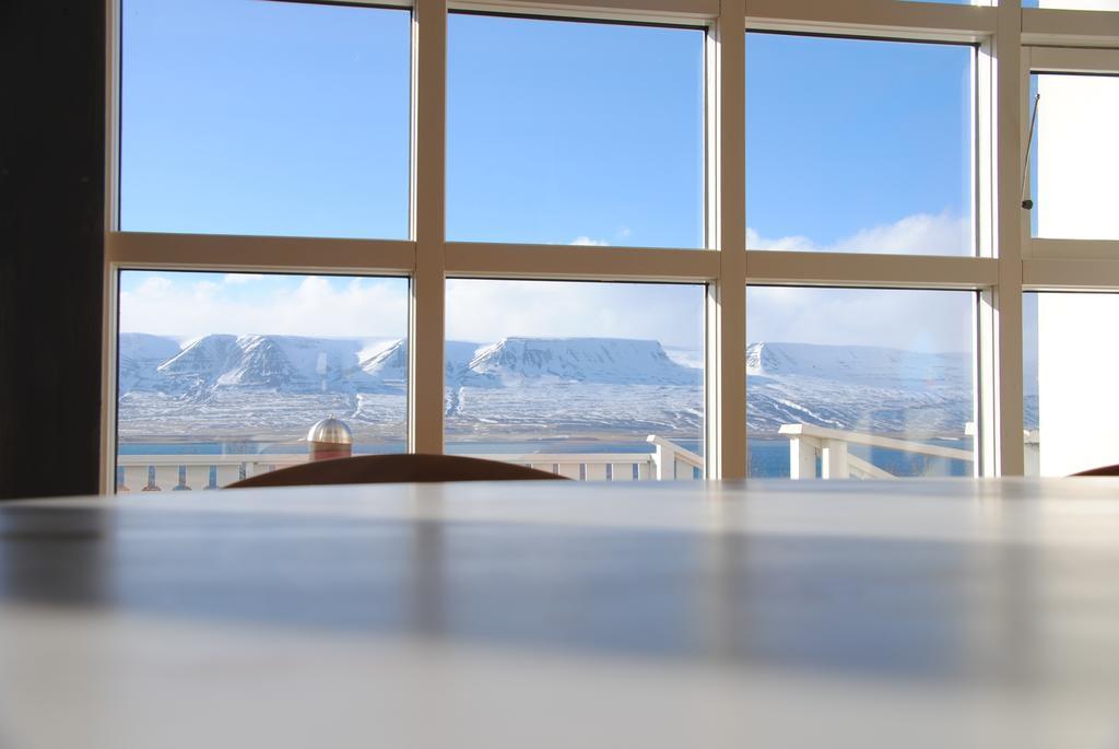 Hotel Sveinbjarnargerdi Svalbarthseyri エクステリア 写真