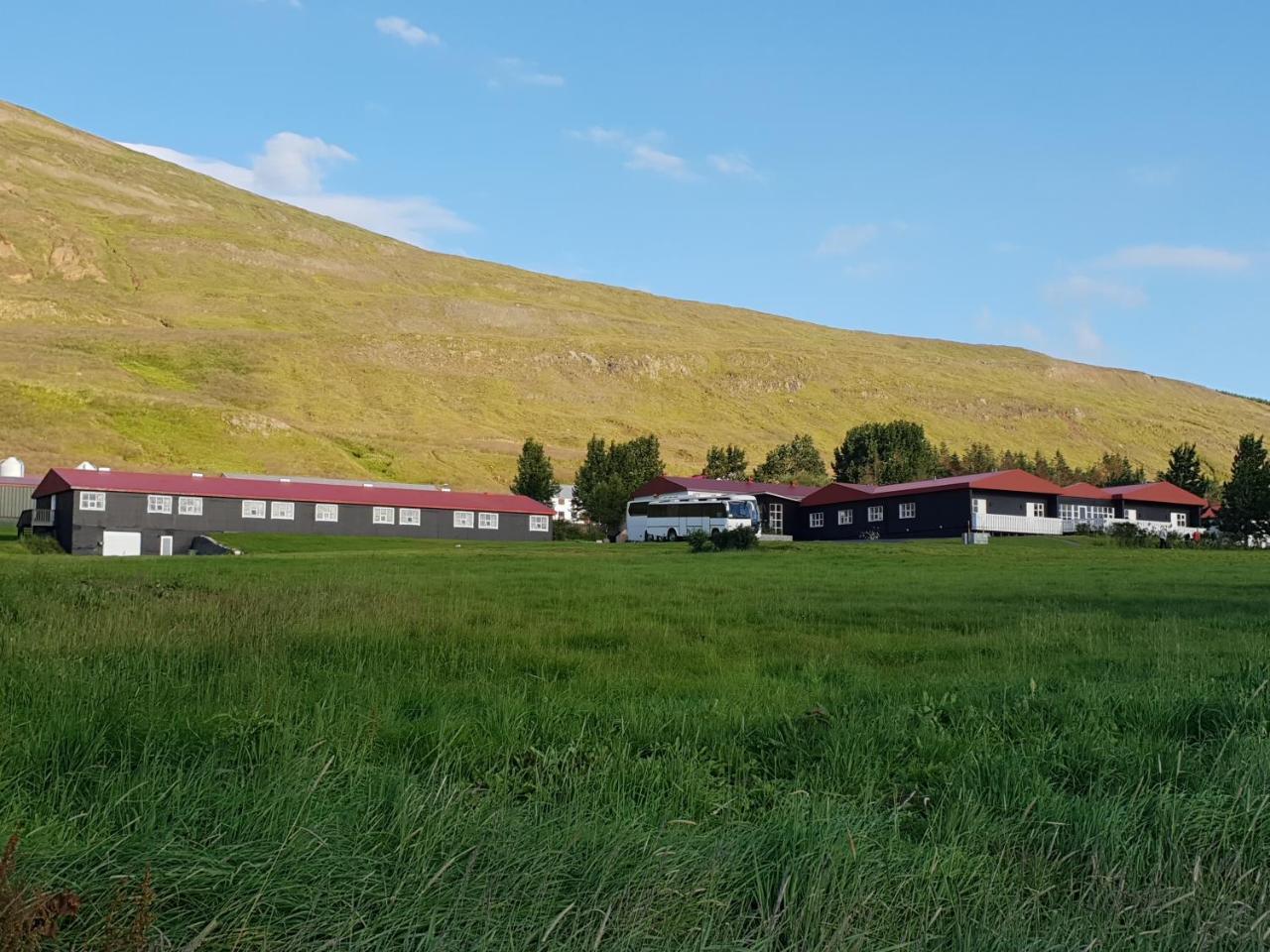 Hotel Sveinbjarnargerdi Svalbarthseyri エクステリア 写真